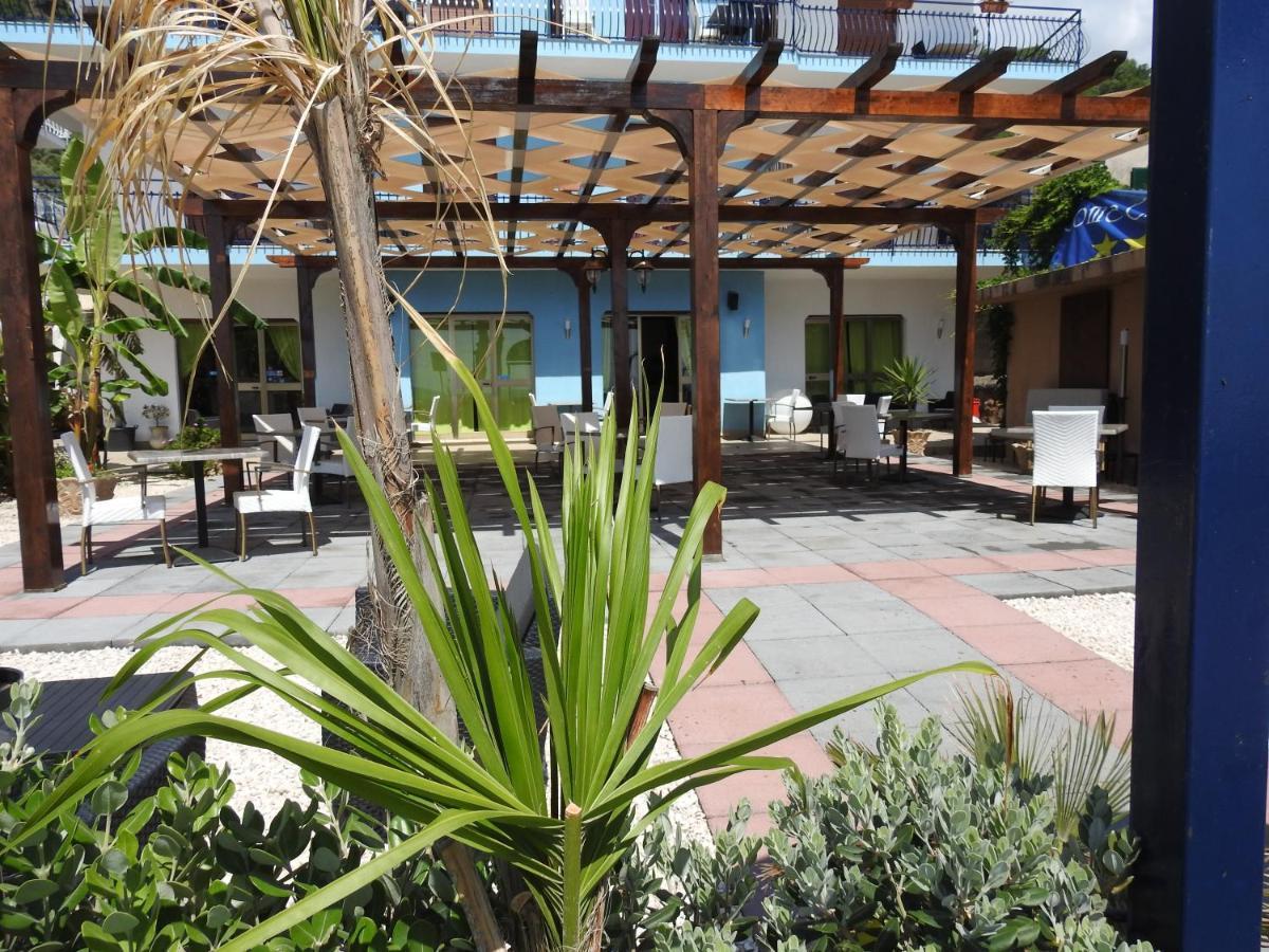 Chrismare Hotel 마제오 외부 사진